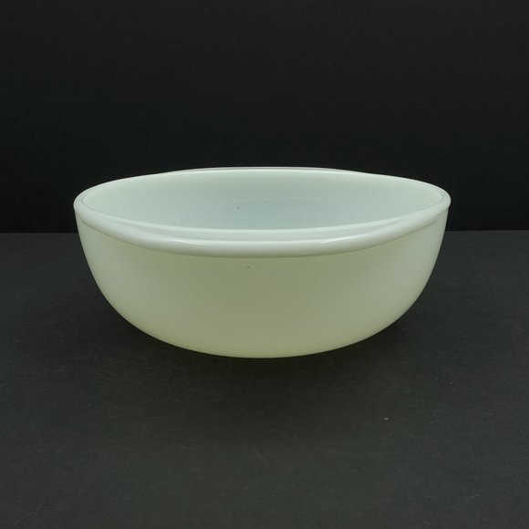 Pyrex Opal White Milk Glass 022 1 Liter 1 Quart Casserole Dish Mixing Bowl - Picture 3 of 8